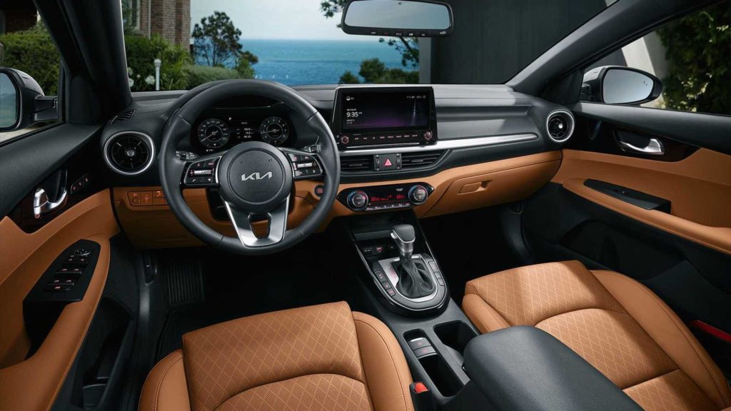 Vazam as primeiras fotos do novo Kia Cerato 2022