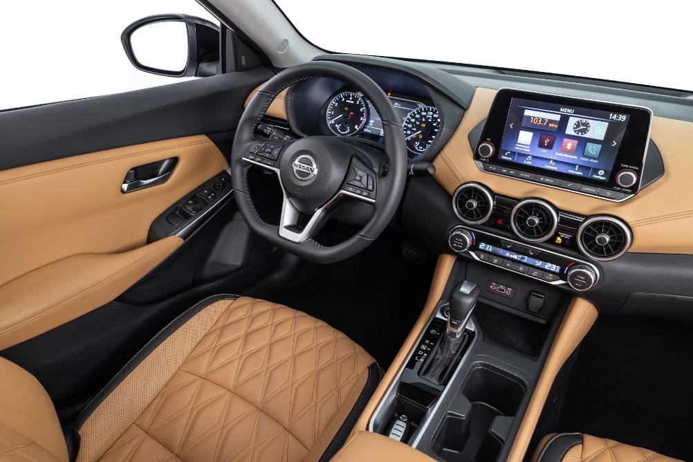 Interior Nissan Sentra 2024
